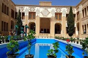 عمارت موسی‌خانی شهربابک؛ از گچبری نقوش حیوانات تا دالان معماری ایرانی