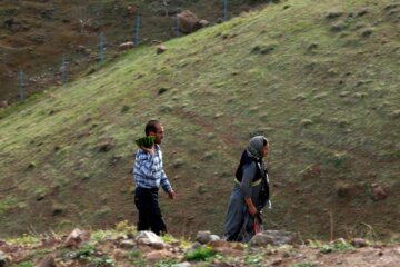 Les Iraniens marquent la journée de la Nature et disent adieu aux vacances de Norouz
