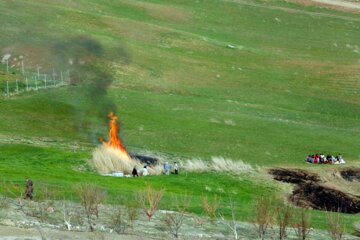 Les Iraniens marquent la journée de la Nature et disent adieu aux vacances de Norouz
