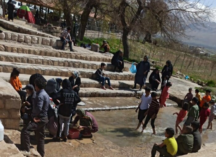 جاذبههای گردشگری میزبان مردم چهارمحال و بختیاری در روز طبیعت شد