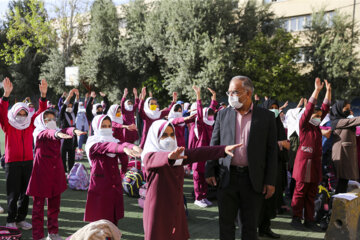 بازدید مدیرکل آموزش و پرورش فارس از بازگشایی مدارس شیراز