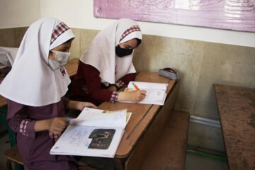 بیش از ۹۰ درصد دانش‌آموزان استان سمنان از آموزش حضوری استقبال کردند