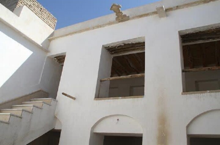 مرمت ۲ بنای تاریخی و گردشگری شهر لار در حال انجام است