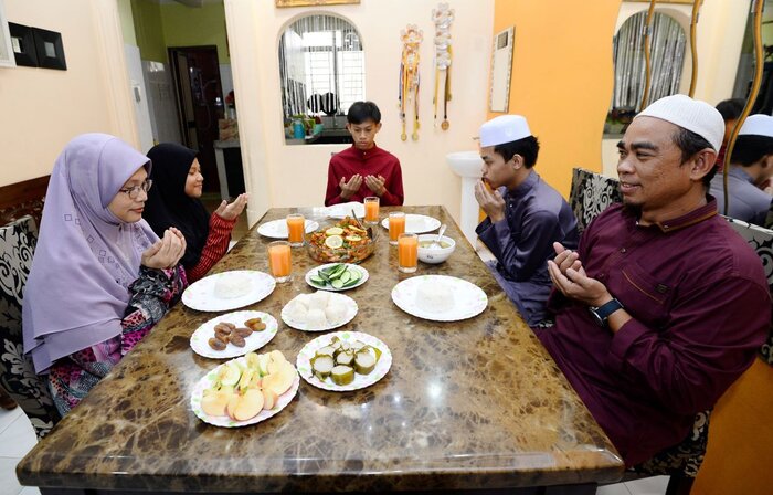 طولانیترین و کوتاهترین مدت زمان روزهداری در جهان