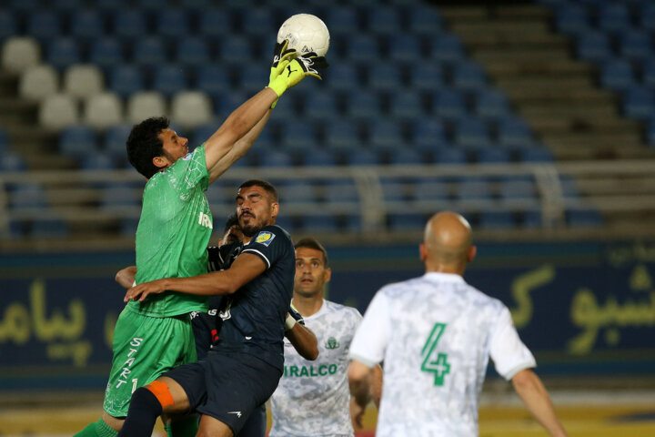 شهر آورد شیرازی ها به کام کدام تیم، فجرسپاسی یا شهر راز ؟