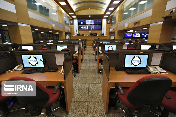 تعدیل قیمتهای کاذب بازار با عرضه خودرو در بورس