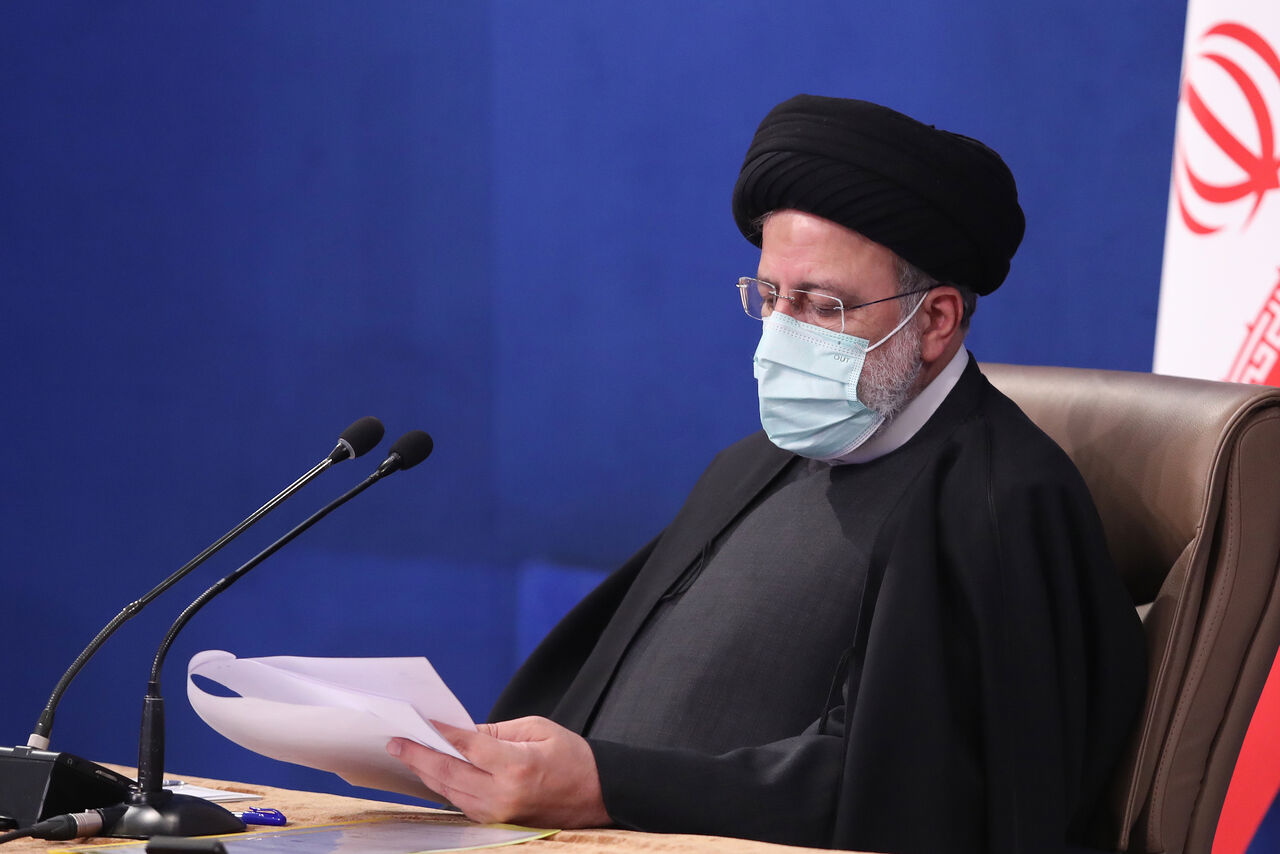 «دولت وعدههای صادق» در 40 گزارش / از عمل به تعهدات کلان اقتصادی تا بازگشت دولت به میان مردم