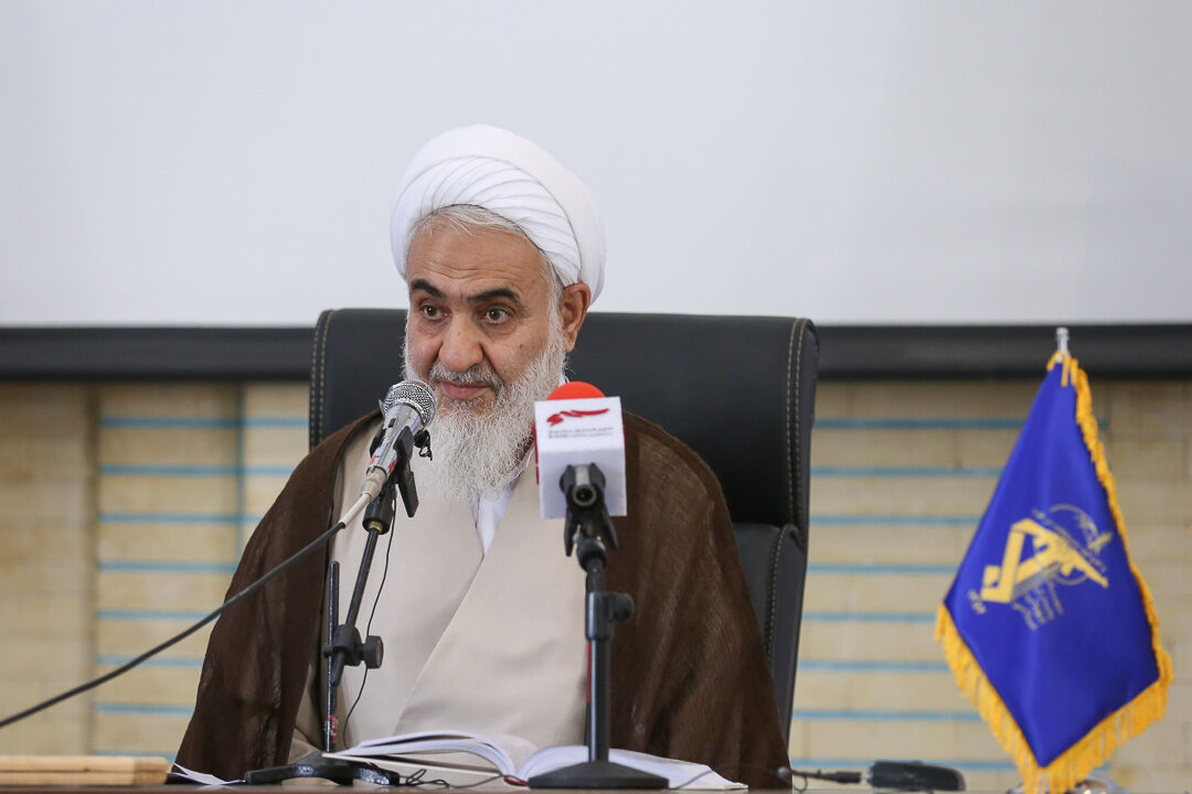 نماینده ولی فقیه در قزوین: قرآن برای مؤمنان برکت و برای ظالمان خسارت است