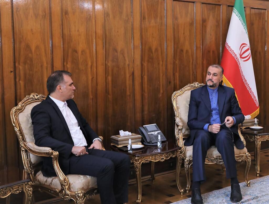 اعلام آمادگی وزارت امور خارجه برای کمک به تیم ملی / این پرسپولیس دیگر مدعی نیست