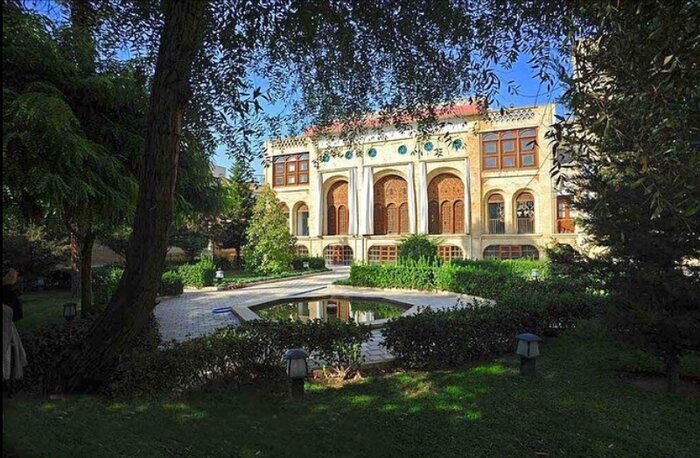 این خانه سرگل معماری تهران قدیم است