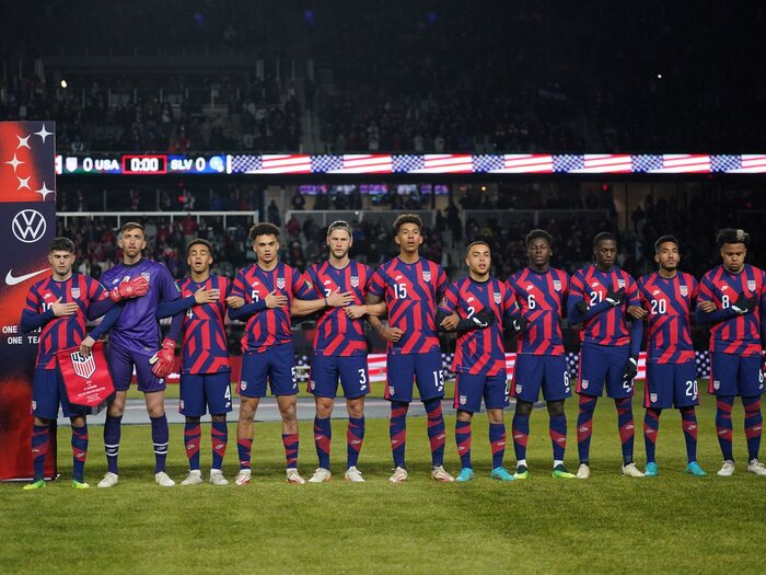 گروه B را بیشتر بشناسید / پیچیدهترین نَبردها با حضور سفیدپوشان 3