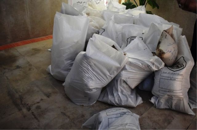 سربازان گمنام امام زمان (عج) در هرمزگان ۷۰۰ کیلوگرم مواد مخدر کشف کردند سربازان گمنام امام زمان (عج) در هرمزگان ۷۰۰ کیلوگرم مواد مخدر کشف کردند