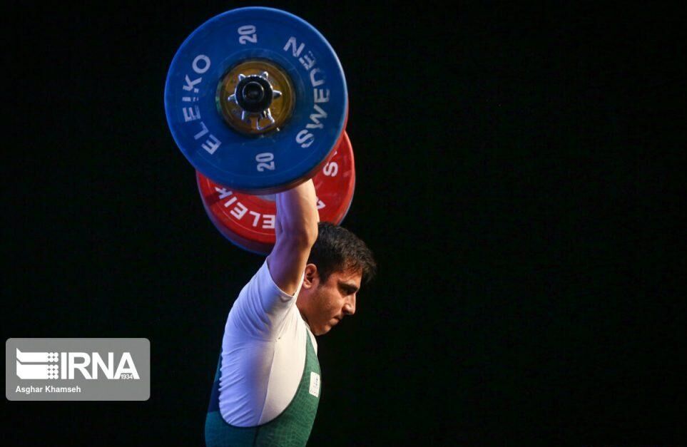 بهداشت و درمان نزاجا قهرمان مسابقات وزنه برداری نیروی زمینی ارتش شد