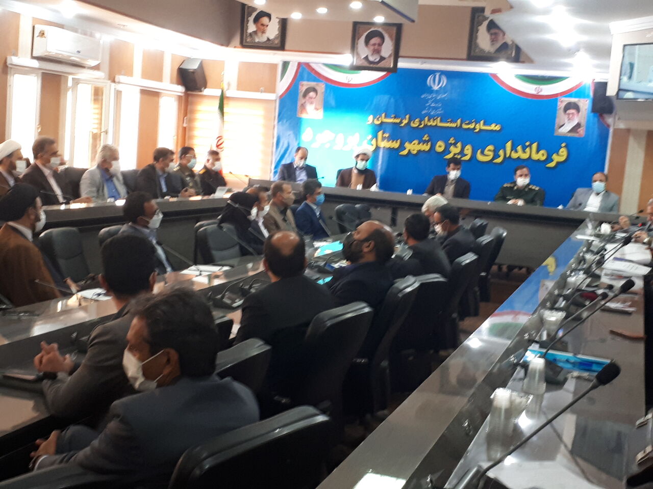 توزیع برق بروجرد ۱۶ میلیارد تومان از دستگاههای دولتی طلب دارد