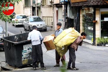 نصب محافظ بر مخازن زباله/ فعالیت زباله‌گردها در اردبیل تعطیل می‌شود