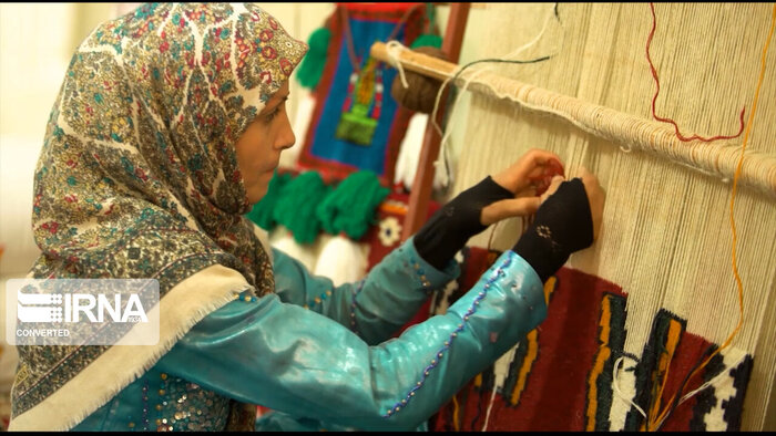 اجرای طرح ملی کسب و کار پایدار در ۱۵ استان کشور/ مهمترین مشکل بانوان اشتغال است