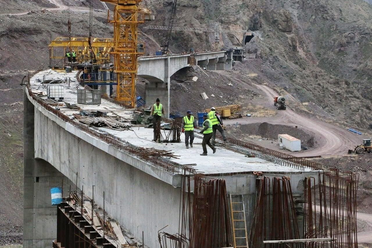 استاندار اردبیل: به طور ویژه پیگیر تامین به موقع اعتبارات راهآهن اردبیل - میانه هستیم