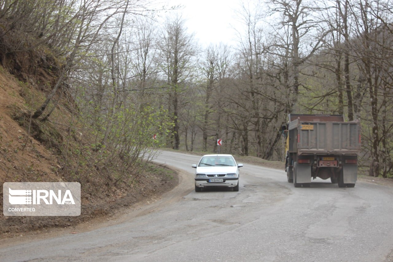 جاده شهرکرد – اردل – بهشتآباد بازگشایی شد جاده شهرکرد – اردل – بهشتآباد بازگشایی شد