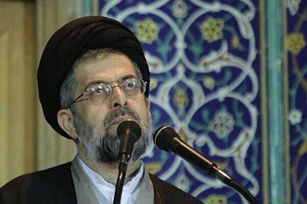 امام جمعه شهرری : سپاه از سنگرهای انقلاب دفاع کرده است  