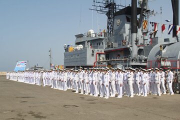 Recibimiento de la flotilla naval iraní en Konarak