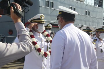 Recibimiento de la flotilla naval iraní en Konarak