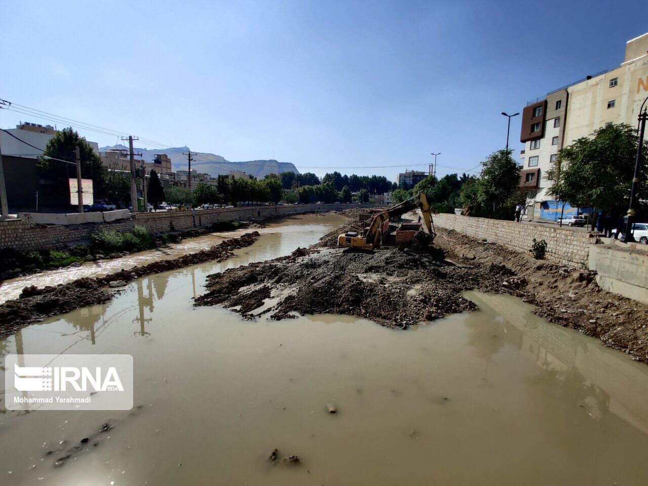 رودخانههای آغبلاغ چای و سرسکندچای هشترود لایروبی شد رودخانههای آغبلاغ چای و سرسکندچای هشترود لایروبی شد