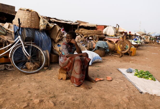 از ممنوع الخروجی مقامات پاکستانی تا شیوع گسترده کرونا در شانگهای و مشکل تامین مواد غذایی