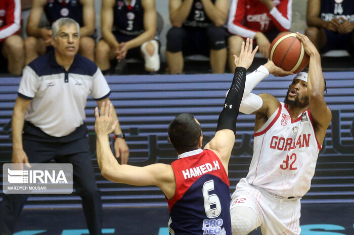 کبیر: نظمآوران سیرجان تیم شگفتیساز لیگ بسکتبال است