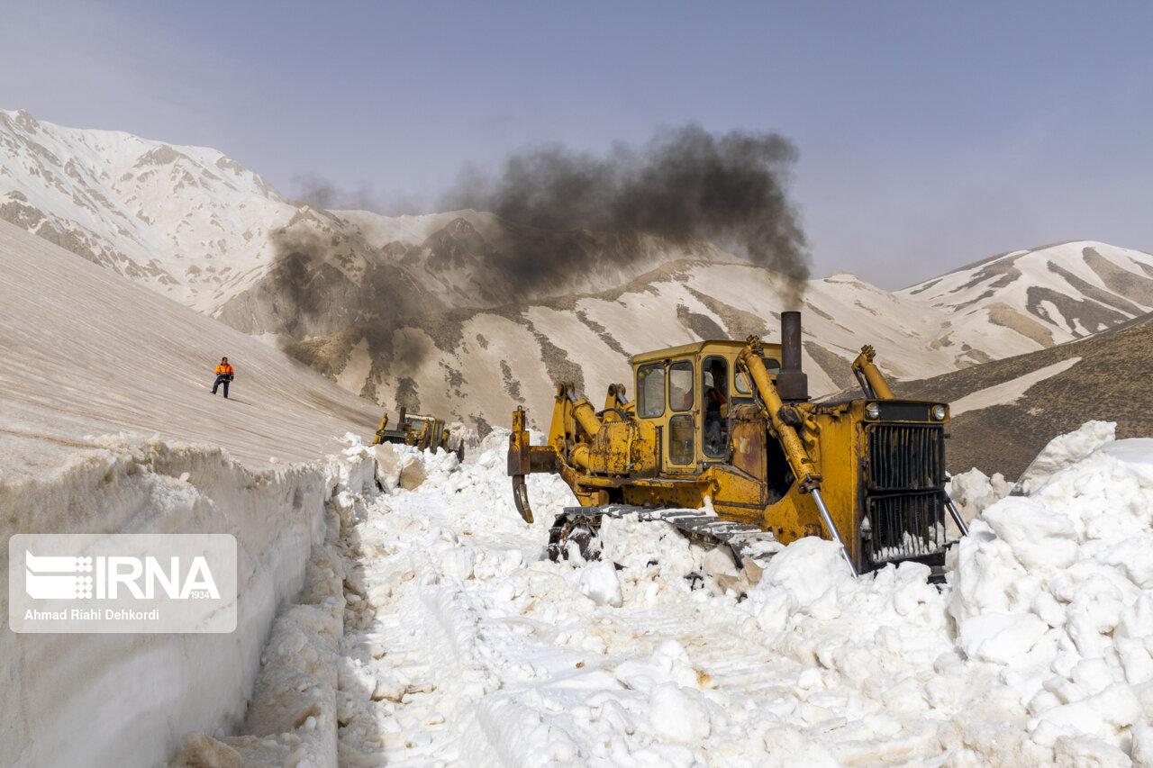 جاده ۱۶ روستای کوهرنگ چهارمحال و بختیاری بازگشایی شد