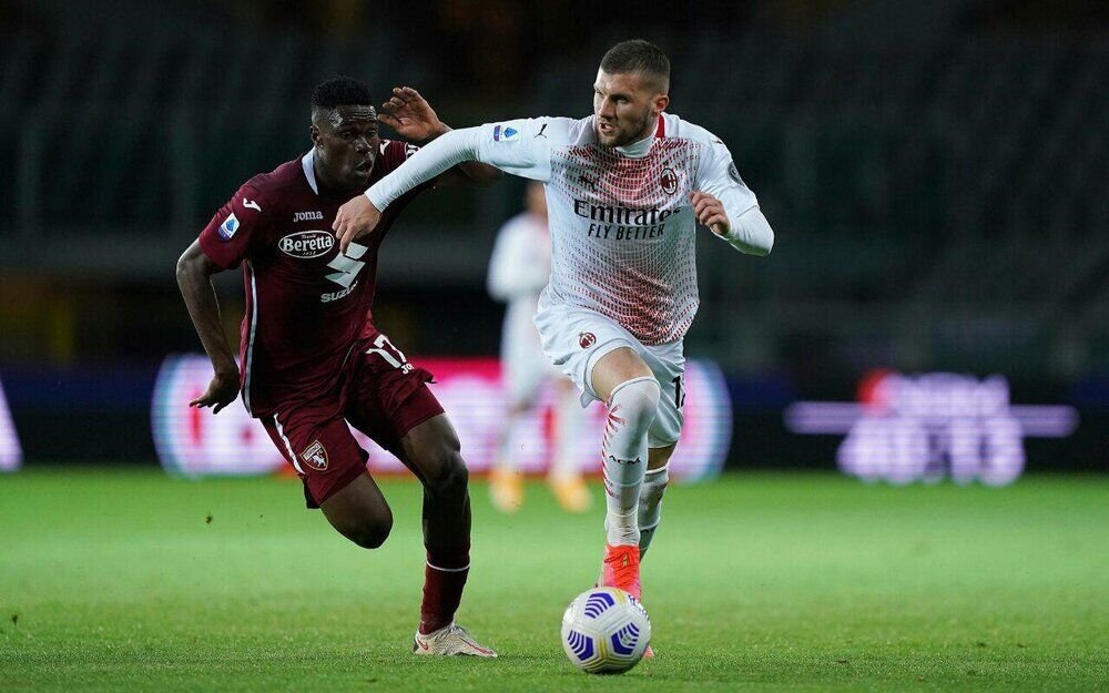 رقابت میلیمتری برای قهرمانی در سریآ / میلان با وجود تساوی صدرنشین ماند