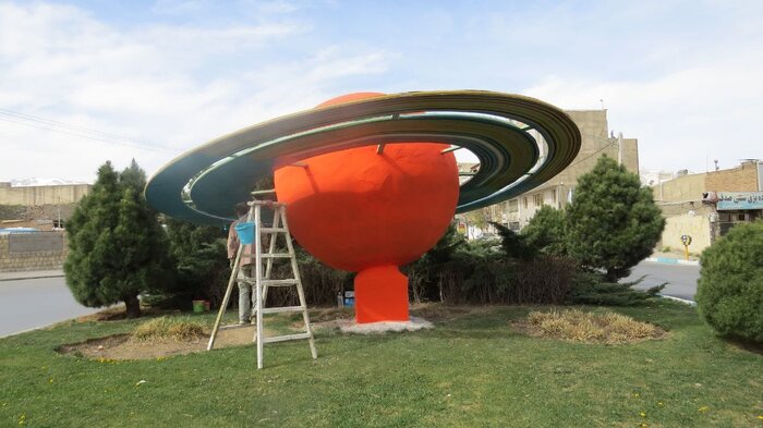 یک میلیون بوته انواع گل در همدان کاشته شد