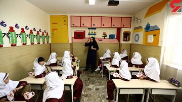 معاون استاندار همدان: دولت قوی در گرو داشتن معلمان عزتمند است