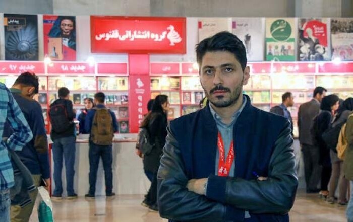 قاچاقچیان کتاب بیش از همه حلقههای نشر سود میکنند