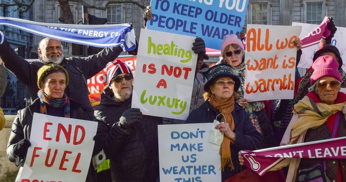 از رایزنی برزیل برای واردات کود از ایران تا بحران هزینههای زندگی درانگلیس