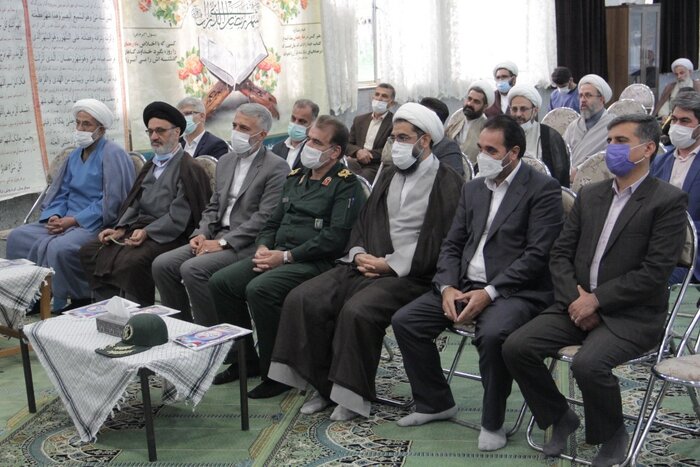 امام جمعه همدان از فعالیتهای شرکتهای زیرمجموعه صنعت نفت قدردانی کرد