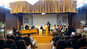 برگزاری مسابقات بین دانشگاهی شبیه سازی دادگاه در دانشگاه آزاد مشهد