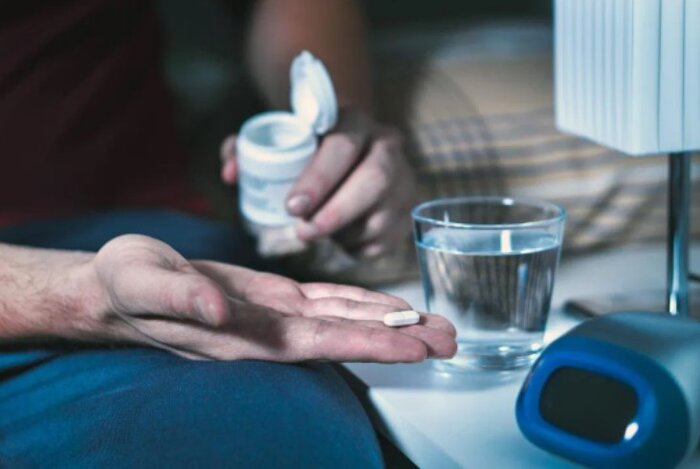 ۹ راهکار برای رهایی از دندان درد در شب