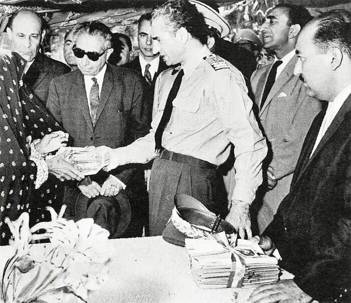 شاه و مردی که زیاد میدانست 3