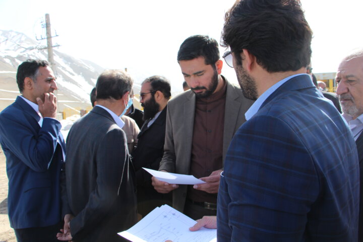 فرماندار شمیرانات خواستار ورود جدی نمایندگان برای حل مسائل رودبار قصران شد