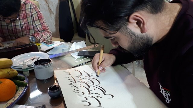 تجلی نور در مشق آیه ها