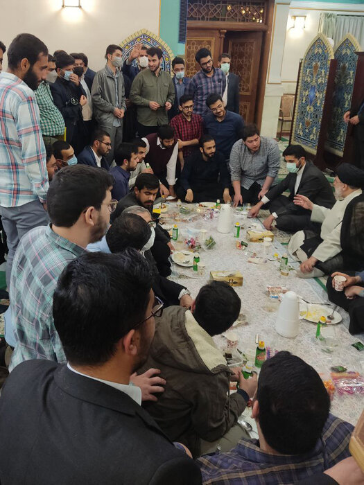 در دیدار دانشجویان با رئیسی چه گذشت؟/ 3 ساعت مطالبهگری بدون تعارف از خادم جمهور 4