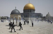 Islamic body calls for global reaction to Zionist crimes in Al-Quds mosque
