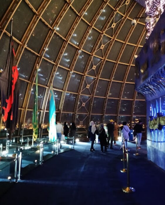 گشت و گذاری در ششمین برج مرتفع مخابراتی جهان