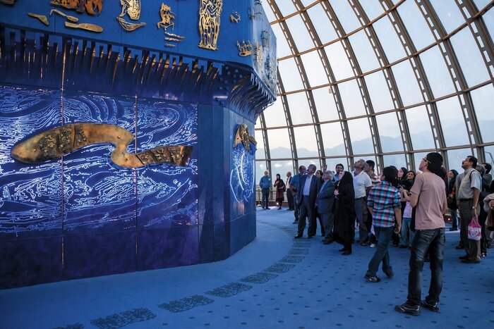 گشت و گذاری در ششمین برج مرتفع مخابراتی جهان