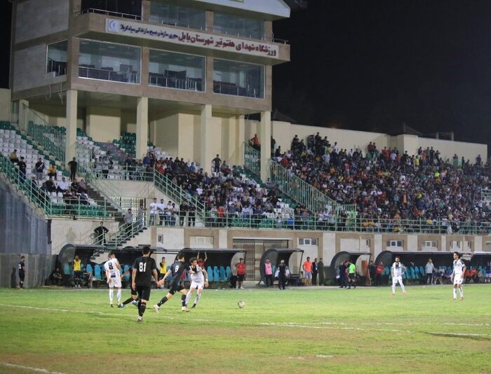 احضار روحِ فوتبال به کمک سایمون کریچلی؛ بازگشت موسیقی با طعم ساندویچ و بستنی