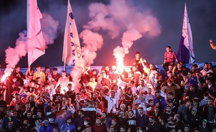 احضار روحِ فوتبال به کمک سایمون کریچلی؛ بازگشت موسیقی با طعم ساندویچ و بستنی