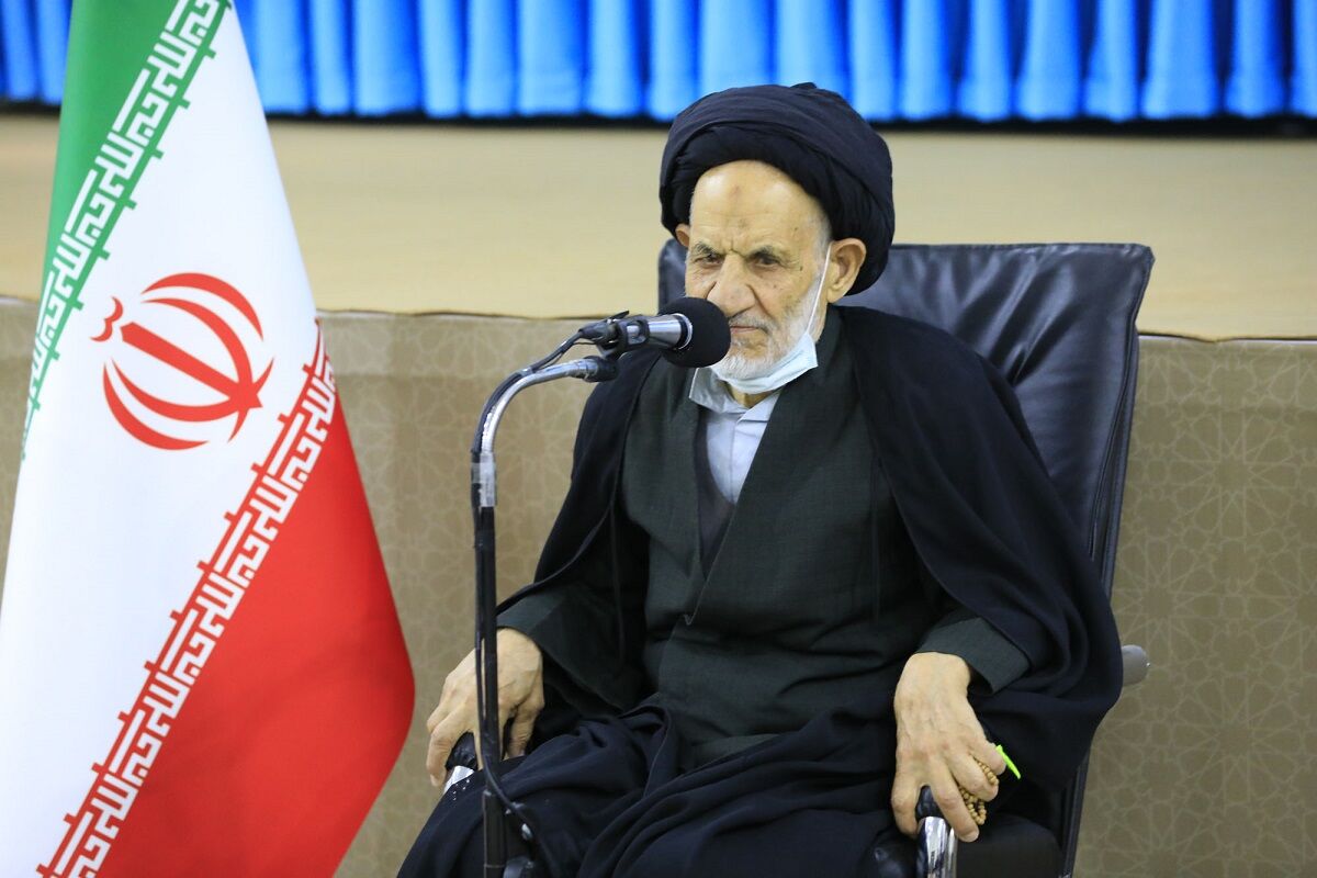 امام جمعه بیرجند: تولید و عرضه محصولات با برنامه و محاسبه باشد امام جمعه بیرجند: تولید و عرضه محصولات با برنامه و محاسبه باشد