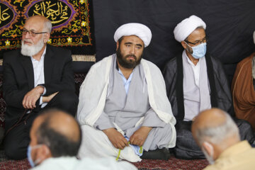 نشست نمایندگان مهاجرین افغانستانی با مدیرکل امور اتباع و مهاجرین خارجی فارس