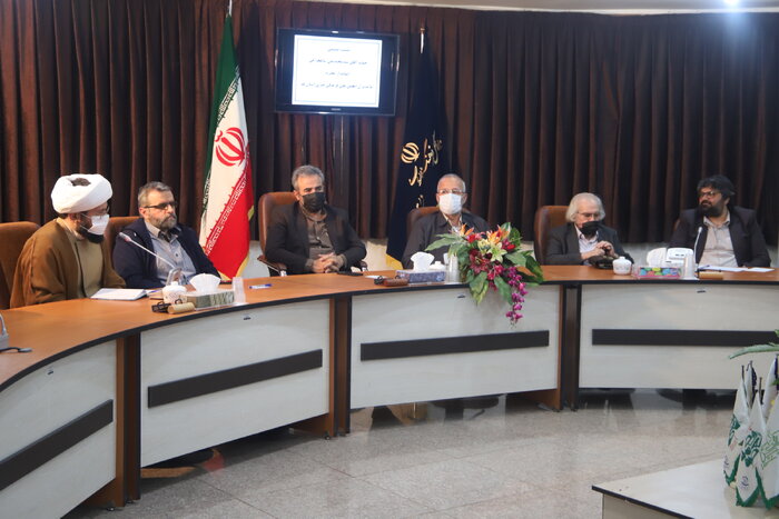 رفع دغدغه های هنرمندان قمی با جدیت پیگیری می شود