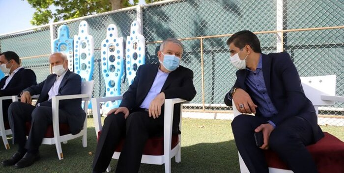 مدیریت تشریفاتی ماجدی در فدراسیون فوتبال/ چگونه کامرانیفر همهکاره شد؟